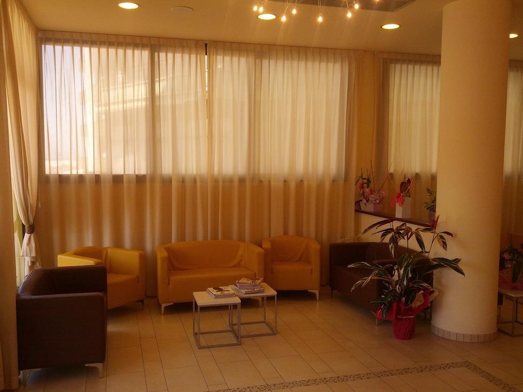 Hotel Abel & Residence Cesenatico Exterior photo